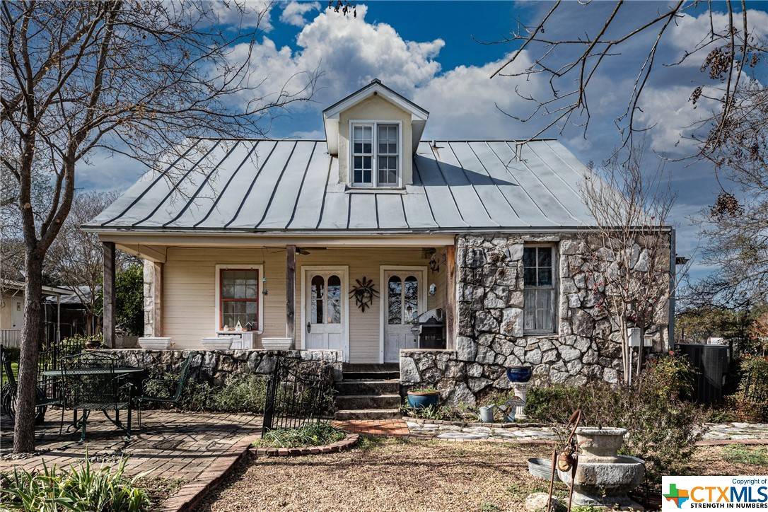 Spring Branch, TX 78070,6968 Old Spring Branch RD