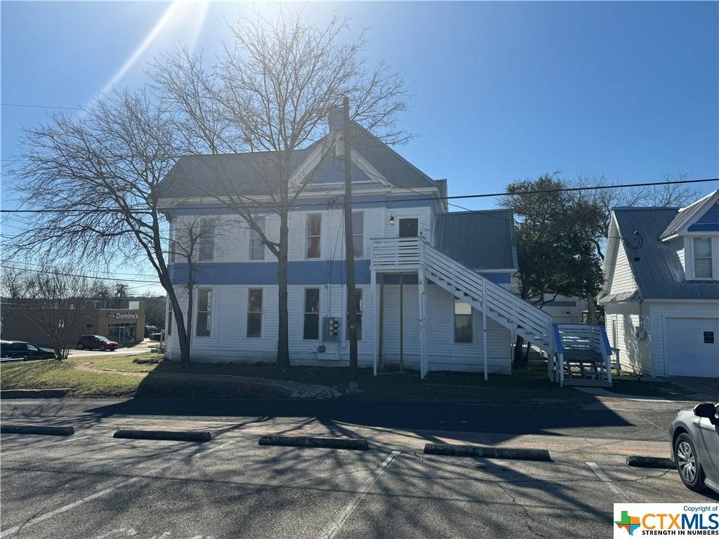 Belton, TX 76513,328 N Main ST