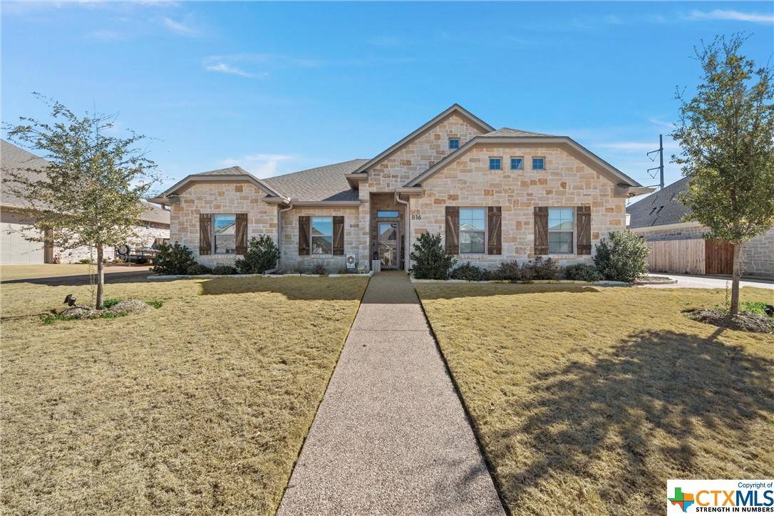 Hewitt, TX 76643,816 Gallant Fox RD