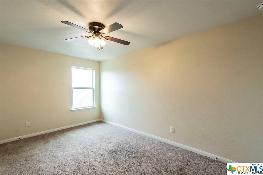 Jarrell, TX 76537,404 NE Ruby LN