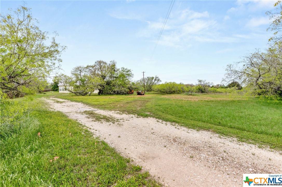Kingsbury, TX 78638,2080 Woodrow Center RD