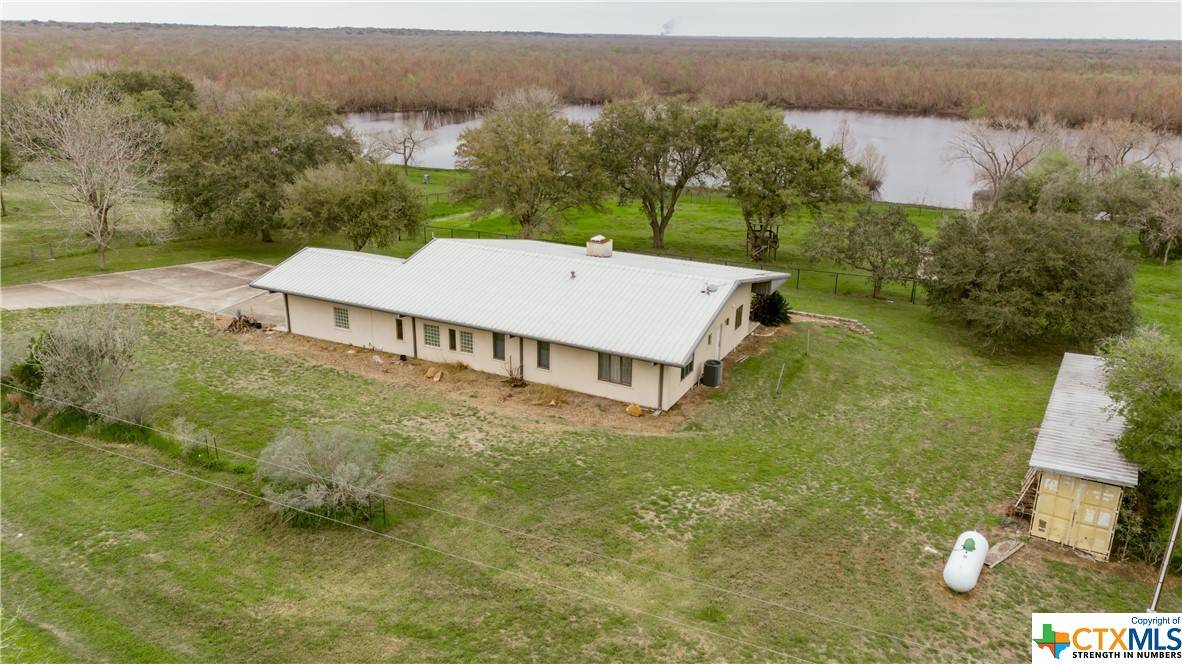 Victoria, TX 77905,337 Lakeside RD