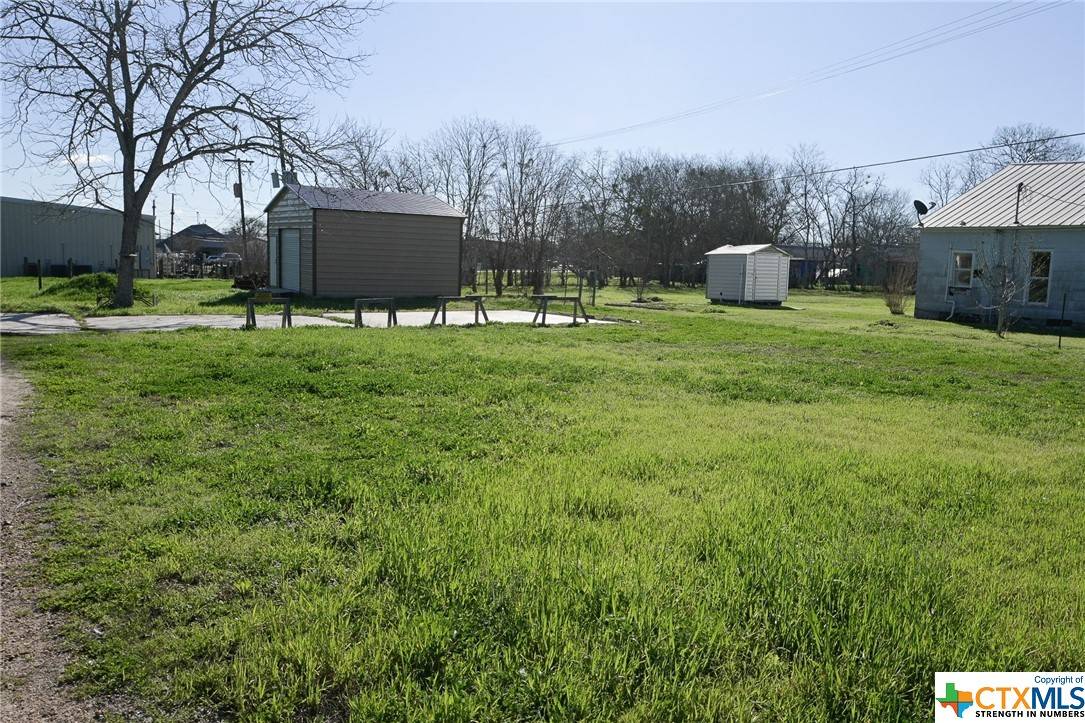 Weimar, TX 78962,507 S Saint Andrews ST