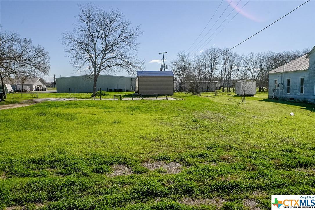 Weimar, TX 78962,507 S Saint Andrews ST