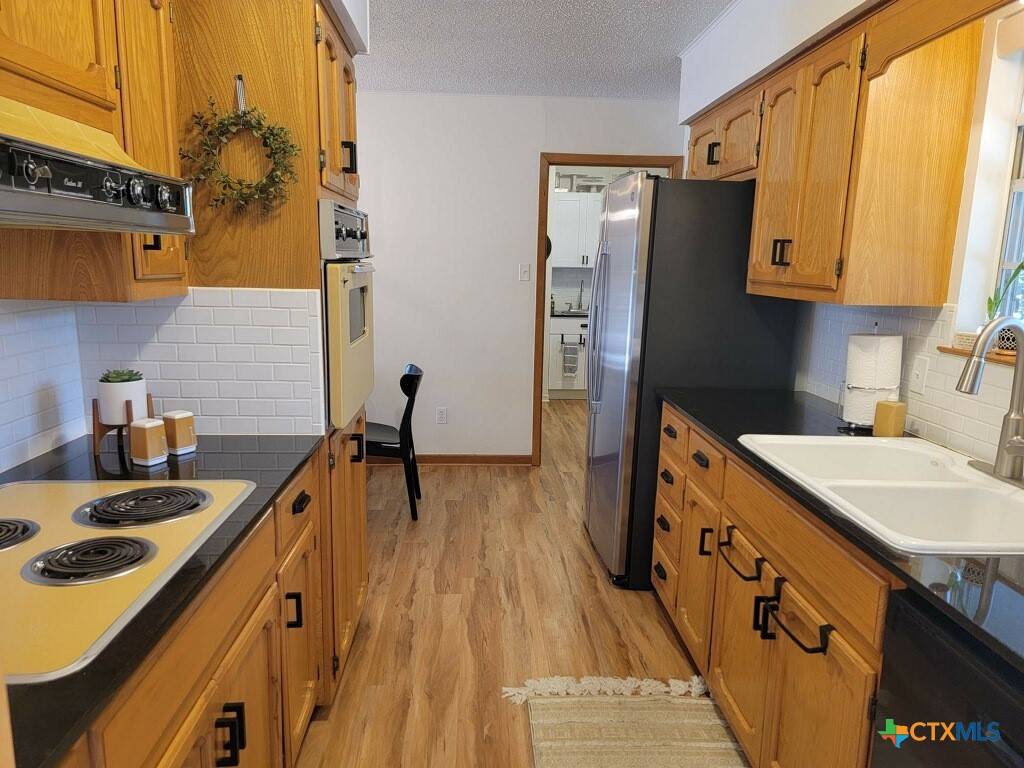 Lampasas, TX 76550,14 Caprice LN
