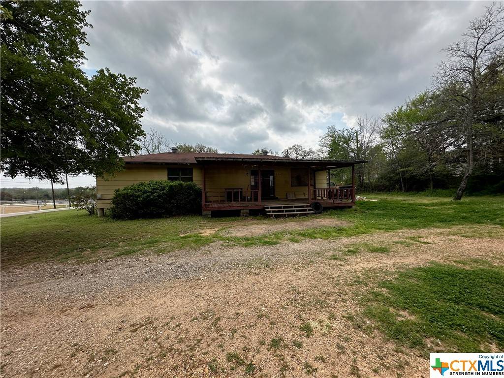 Hearne, TX 77859,909 E 2nd St