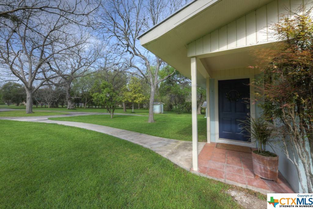 Seguin, TX 78155,254 Guadalupe River DR
