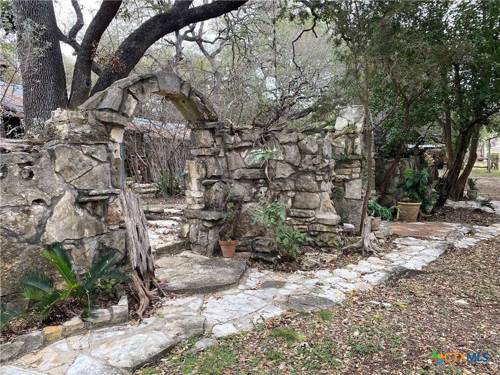 Wimberley, TX 78676,207 Hub DR