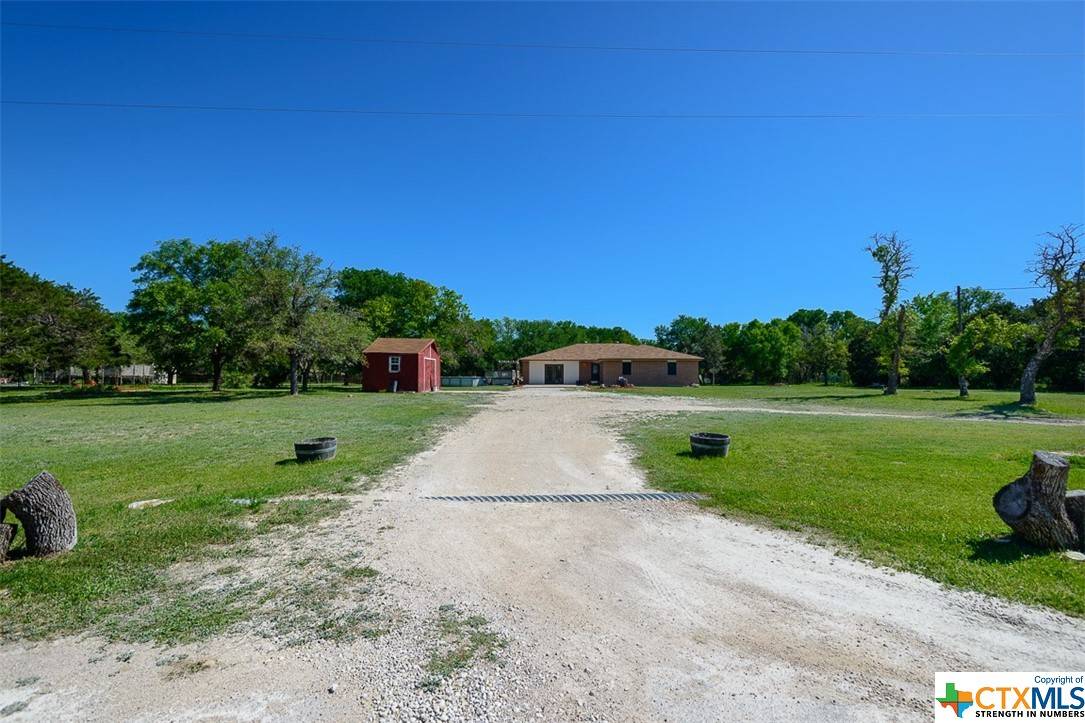 Lampasas, TX 76550,725 CR 3081