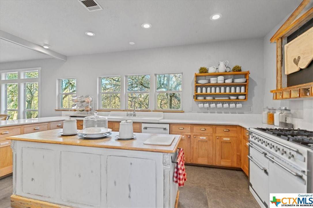 Wimberley, TX 78676,1711 S Rainbow Ranch RD