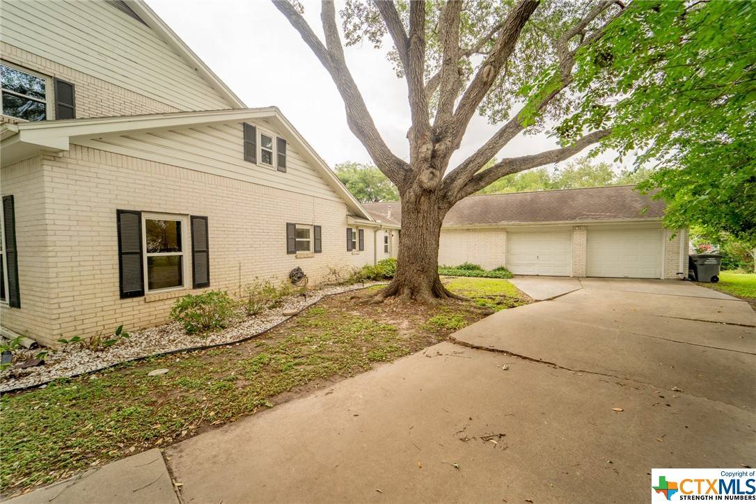 Victoria, TX 77904,109 Pasadena DR
