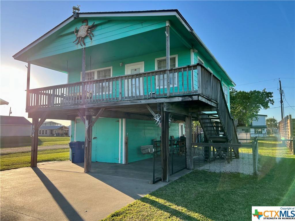 Port O'connor, TX 77982,404 W Maple ST