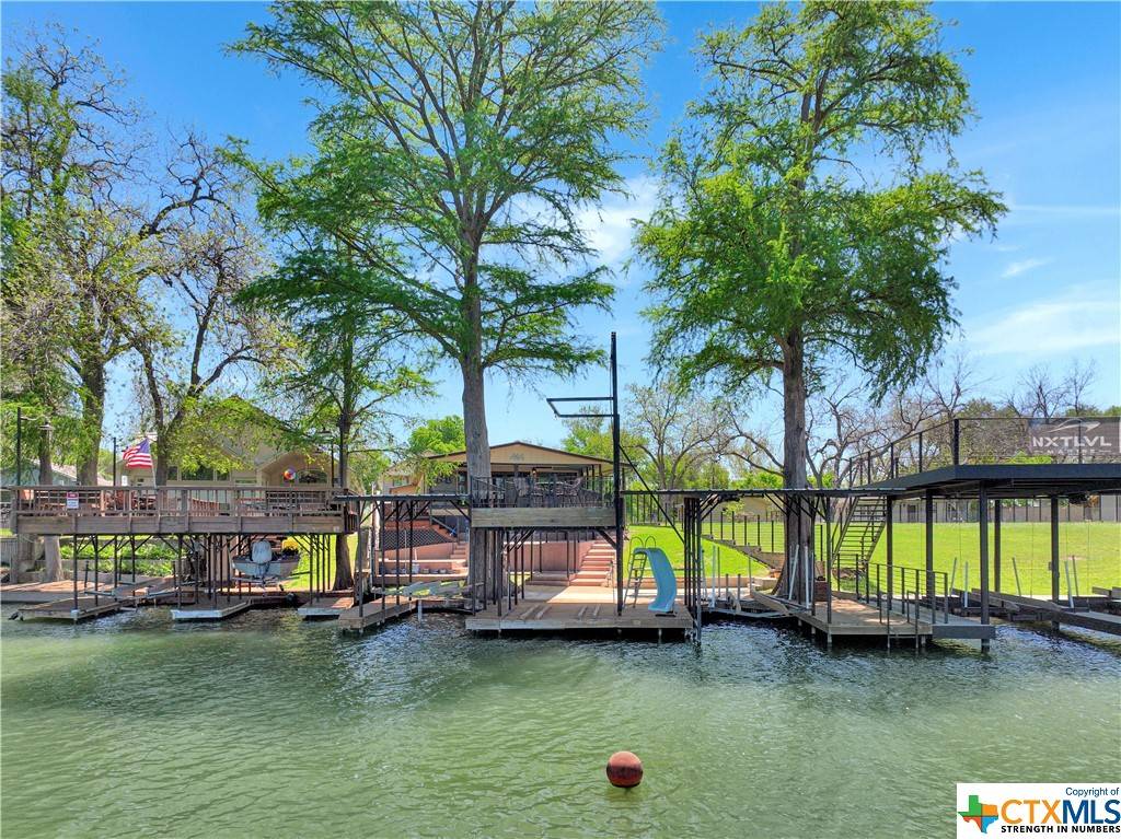 New Braunfels, TX 78130,332 Rancho RD