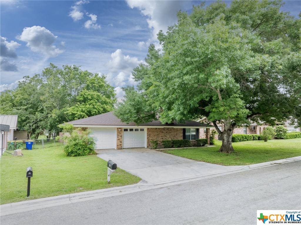 Gonzales, TX 78629,626 Oakland AVE