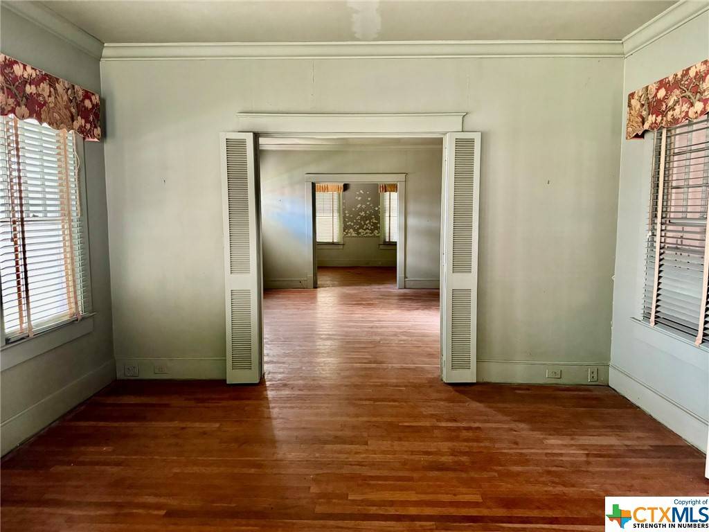 Victoria, TX 77901,208 W Goodwin