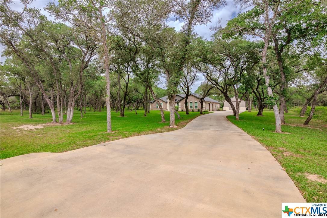 Inez, TX 77968,154 Post Oak RD