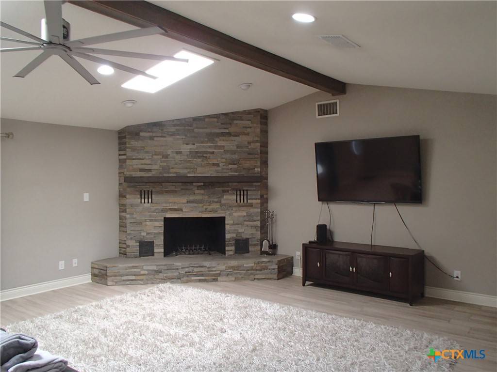 New Braunfels, TX 78130,794 Timber DR