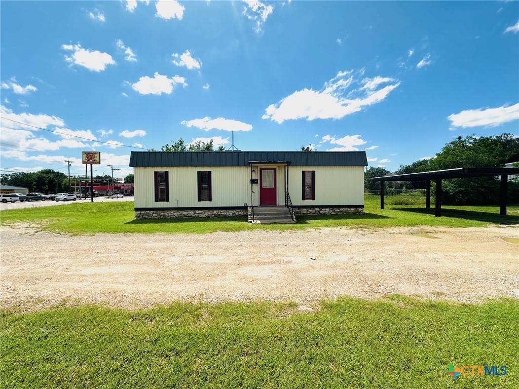 Gatesville, TX 76528,1907 E Main ST