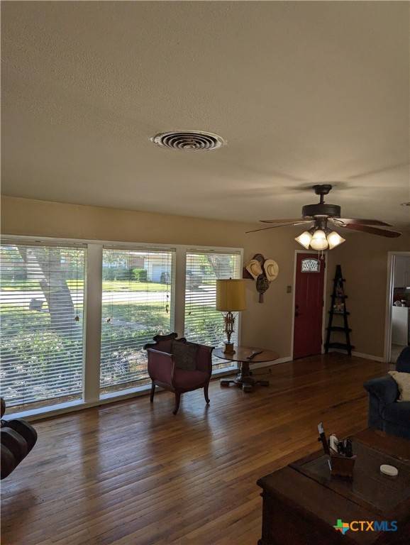Belton, TX 76513,1402 N East ST