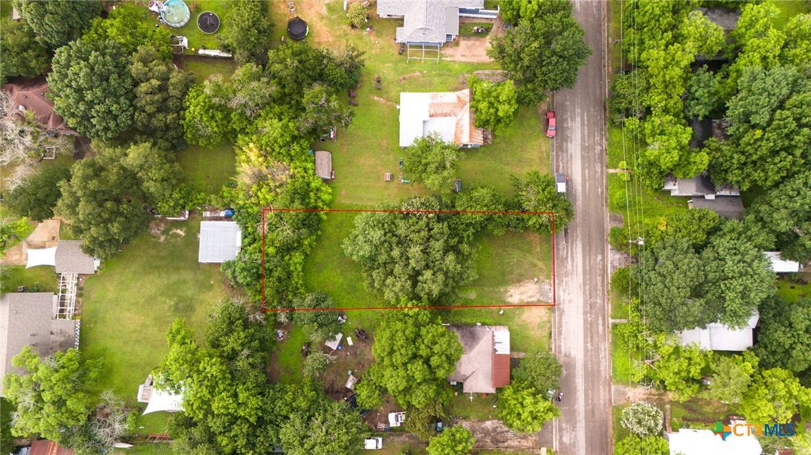 Lockhart, TX 78644,725 S Blanco ST