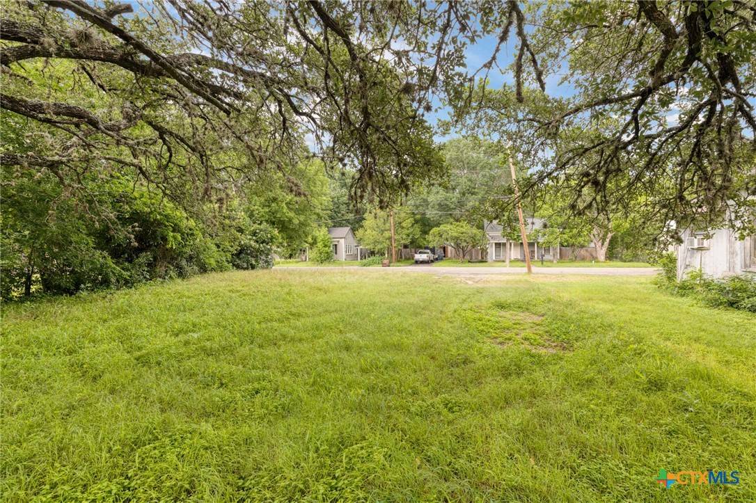 Lockhart, TX 78644,725 S Blanco ST