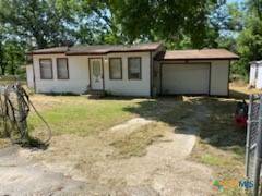 Gonzales, TX 78629,725 County Road 90b