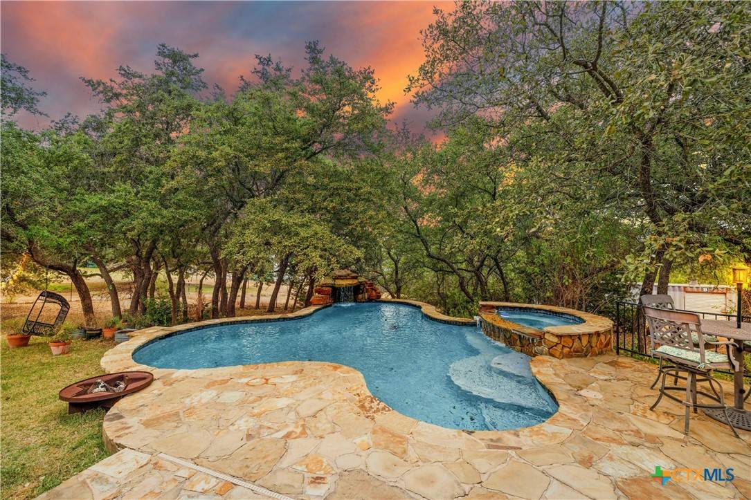 Liberty Hill, TX 78642,153 N Showhorse DR