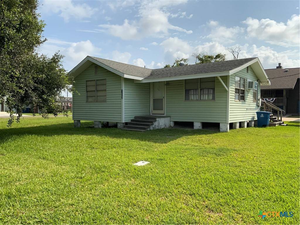 Port O'connor, TX 77982,103 S Washington AVE