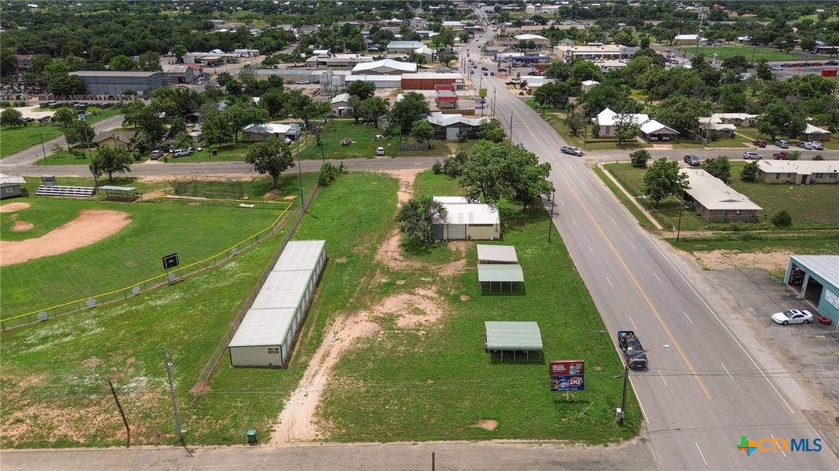 Llano, TX 78643,1106 Bessemer AVE
