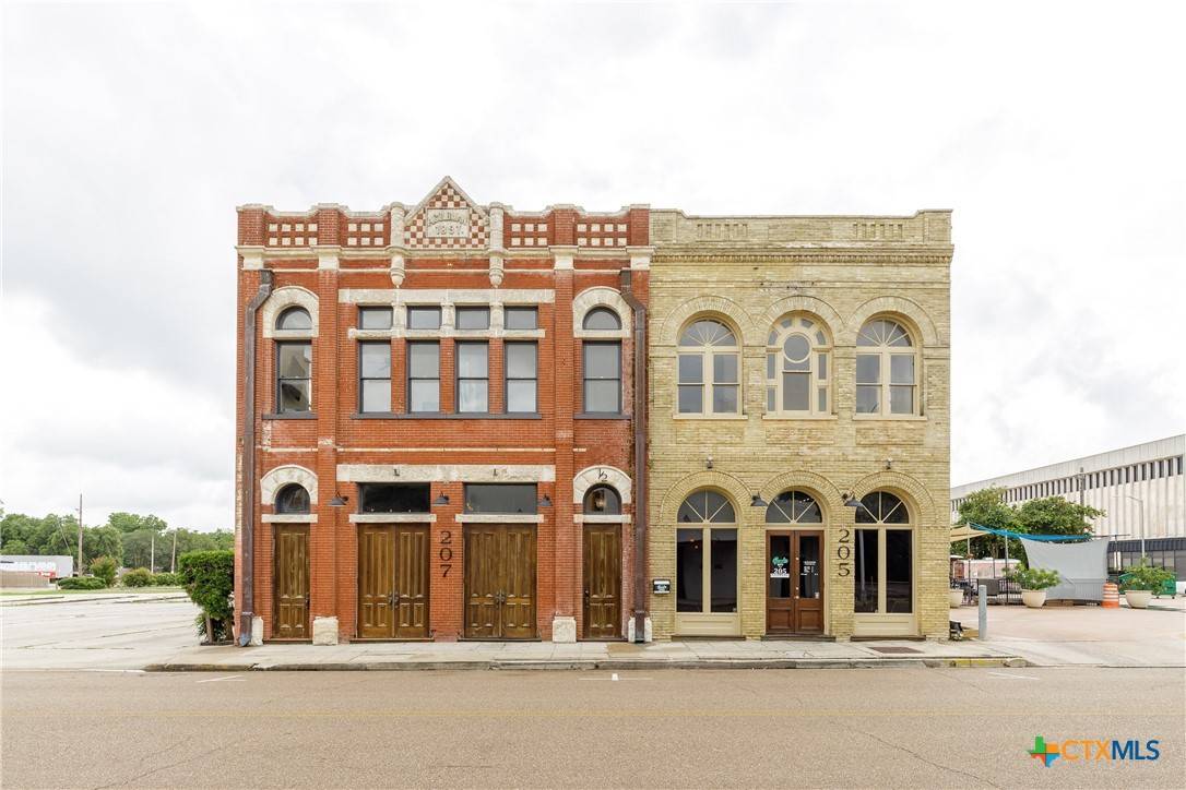 Victoria, TX 77901,207 E Constitution ST #1