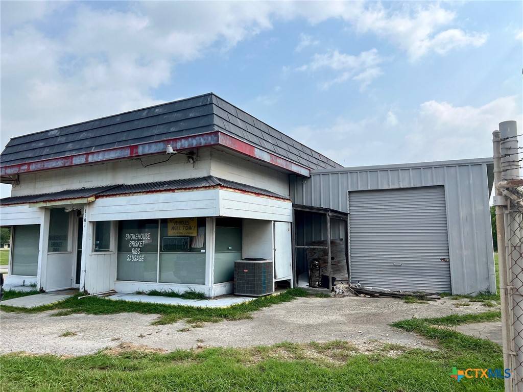 Point Comfort, TX 77978,1101 State Highway 35