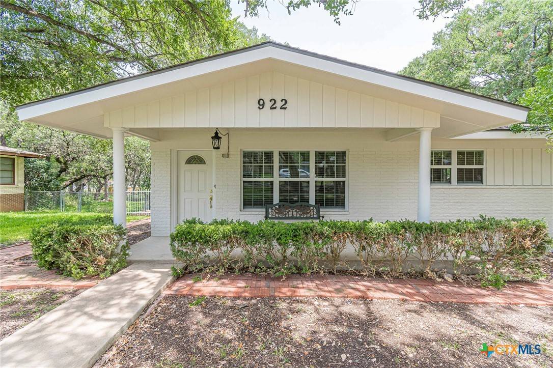 New Braunfels, TX 78130,922 Oak LN