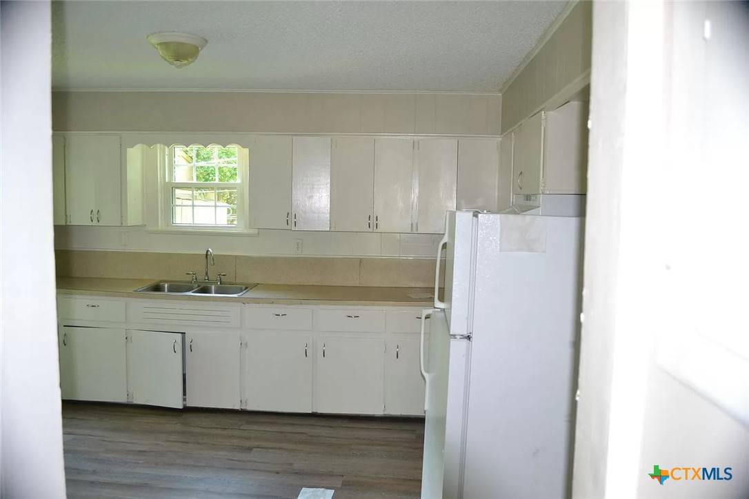 Lampasas, TX 76550,408 E North AVE