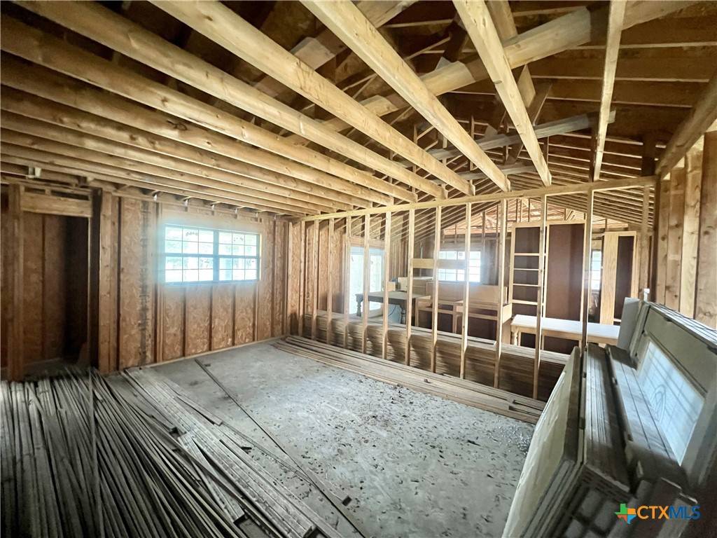 Cuero, TX 77954,1902 N MCLEOD ST