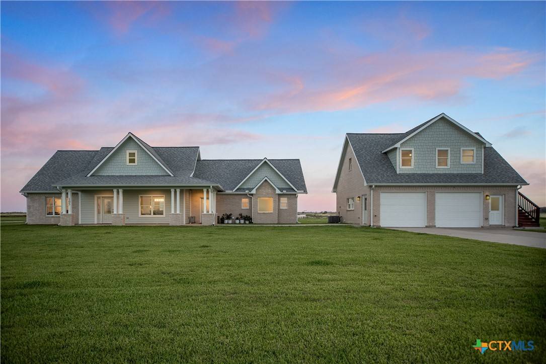 Port Lavaca, TX 77979,105 N Redfish Retreat DR