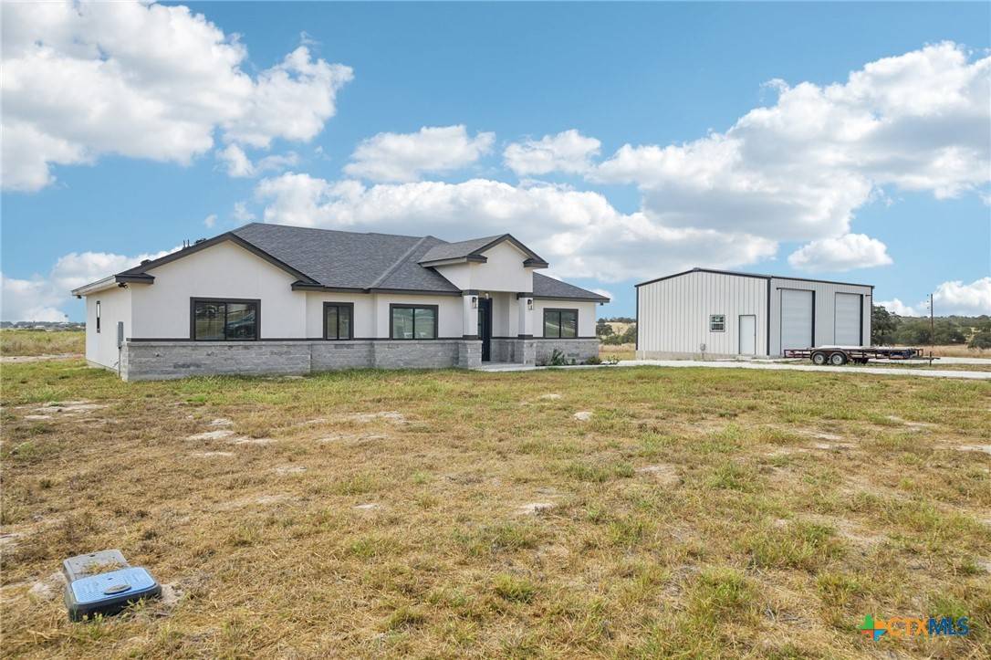 La Vernia, TX 78121,792 Lake Valley DR