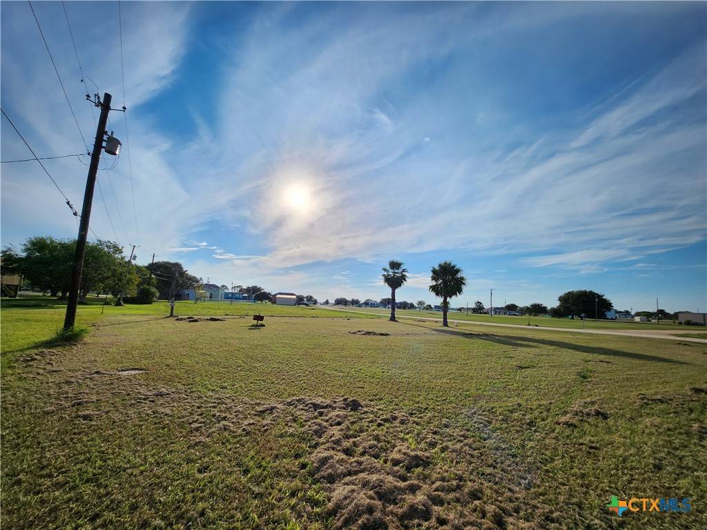 Palacios, TX 77465,000 Mollnar DR