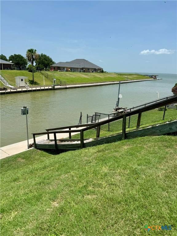 Port Lavaca, TX 77979,123 E Harbor DR