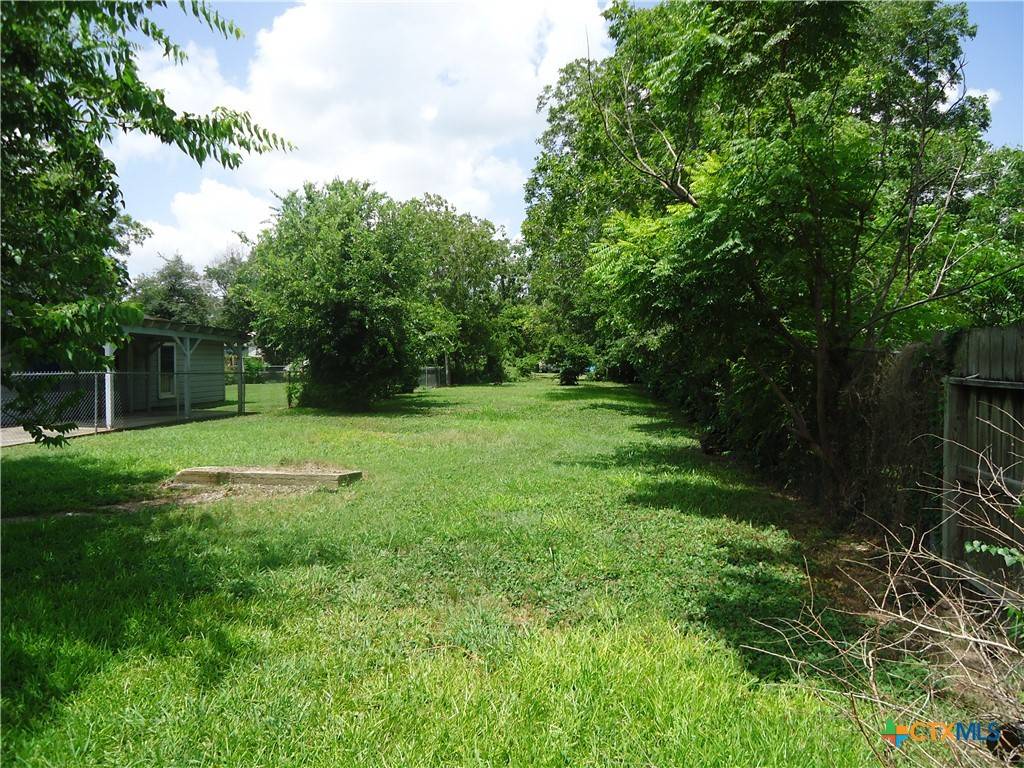 Victoria, TX 77901,2309 N East ST