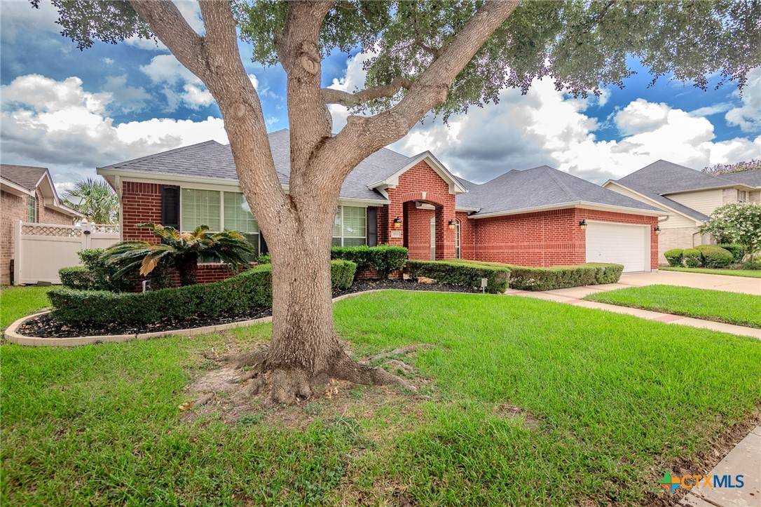 Victoria, TX 77904,303 Legend DR