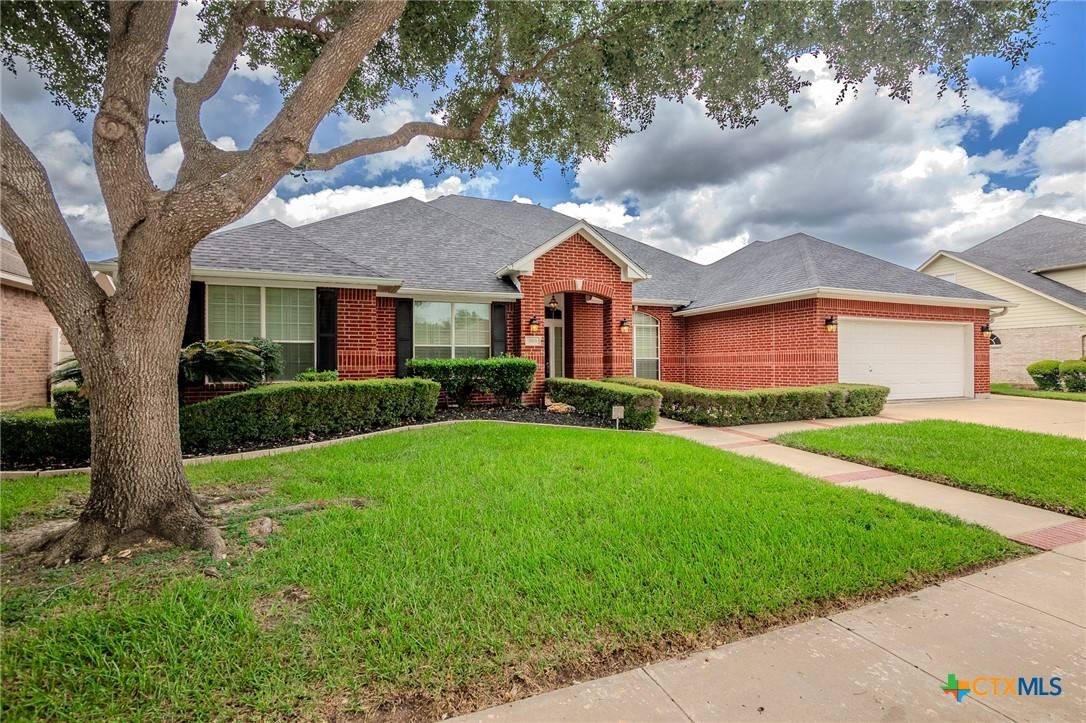 Victoria, TX 77904,303 Legend DR