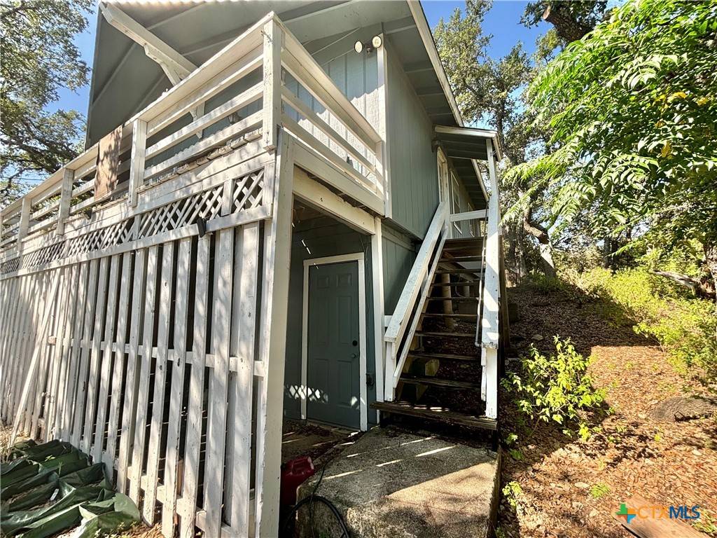 Canyon Lake, TX 78133,571 Firefly DR