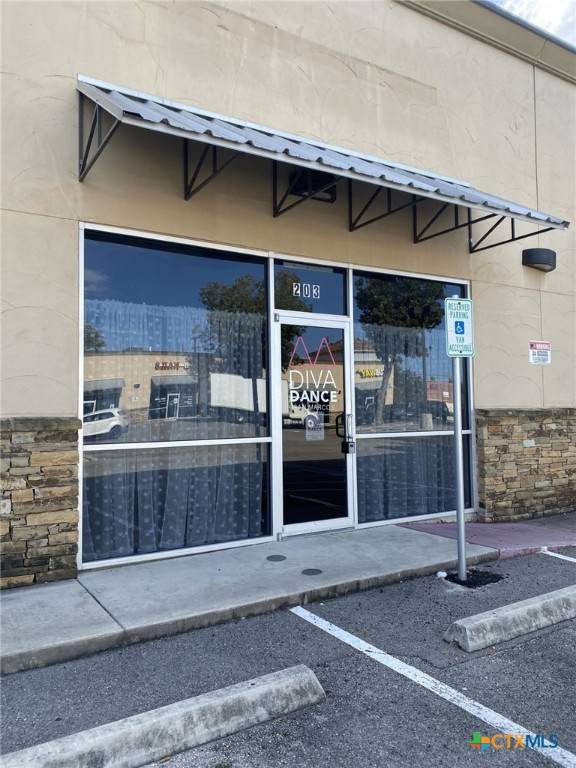 San Marcos, TX 78666,1504 Aquarena Springs DR #203