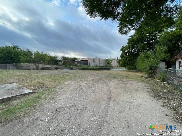 San Antonio, TX 78210,310 Uvalde ST