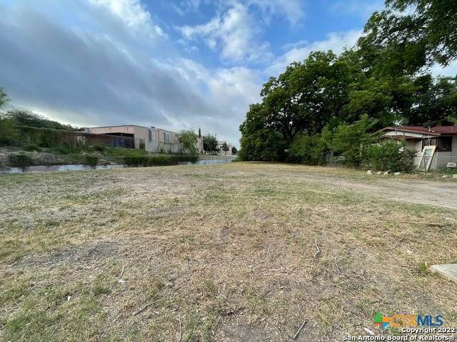 San Antonio, TX 78210,310 Uvalde ST