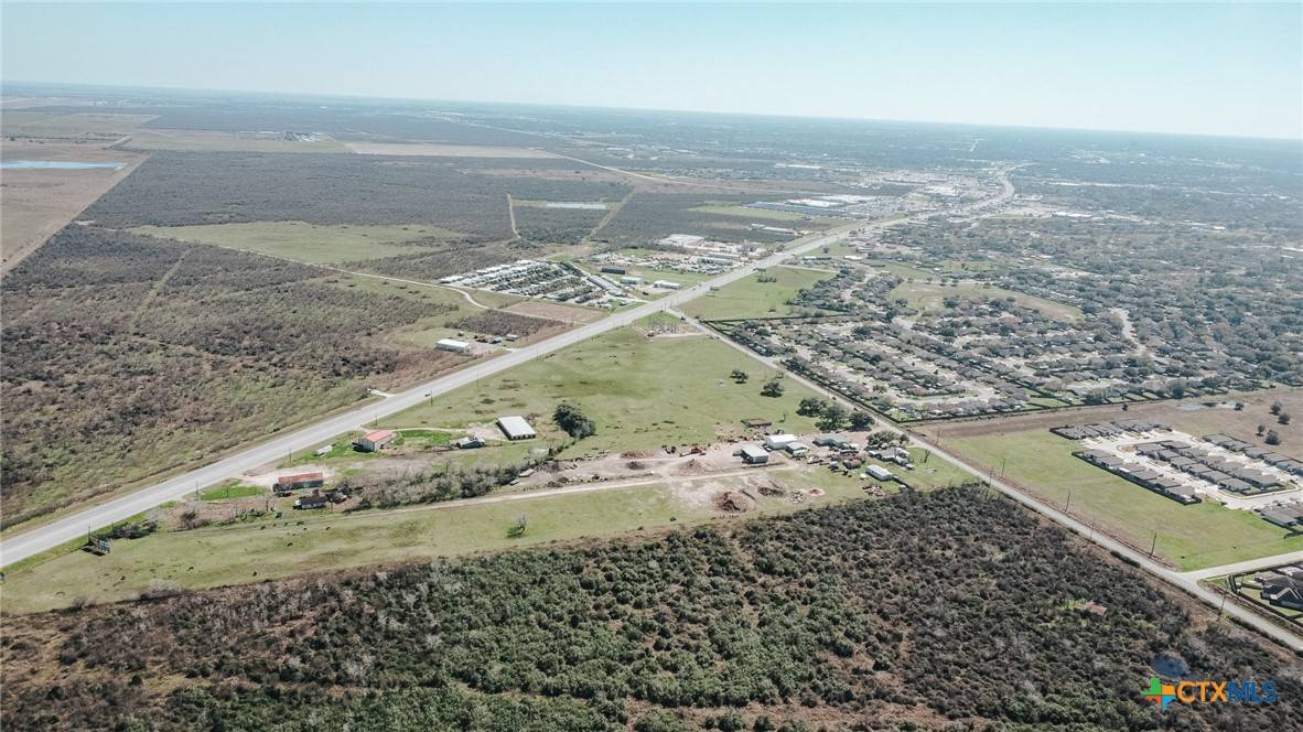 Victoria, TX 77904,TBD N Navarro & Northside Rd #B