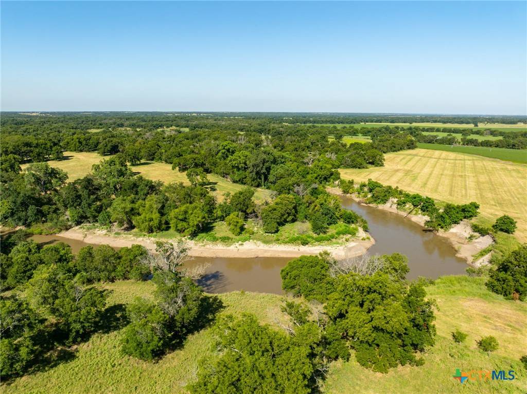 Rogers, TX 76569,13391 County Line RD