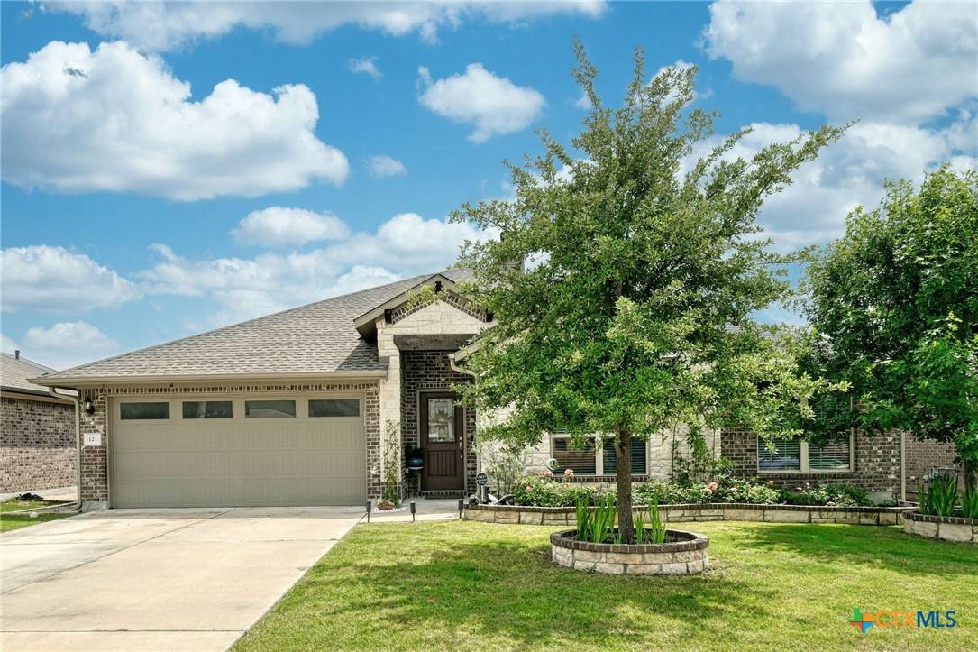 Hutto, TX 78634,121 W Highfield ST