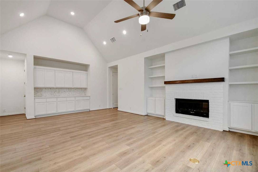 New Braunfels, TX 78132,1640 Seekat
