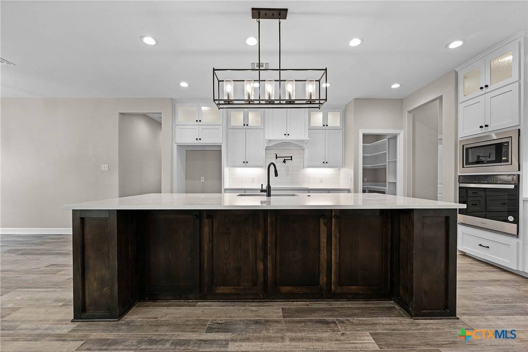 Seguin, TX 78155,1134 Creekstone TRL